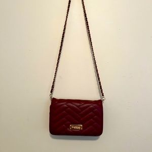 Bebe Sophia crossbody in wine/berry